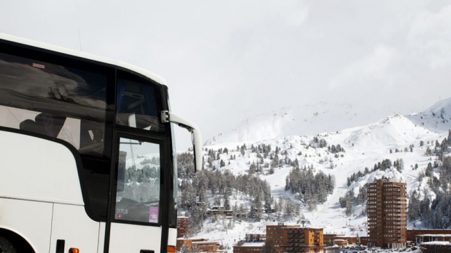 mini ski met de bus